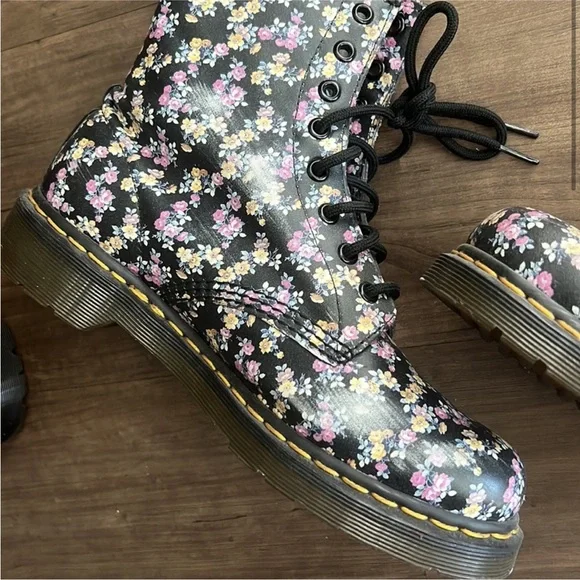 Dr. Martens Black Floral Lace-Up Combat Boots - Picture 5 of 13